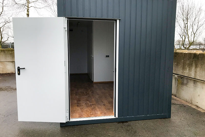 Contenedor de oficina (14,7m²) – Espacio de trabajo modular - Imagen 9