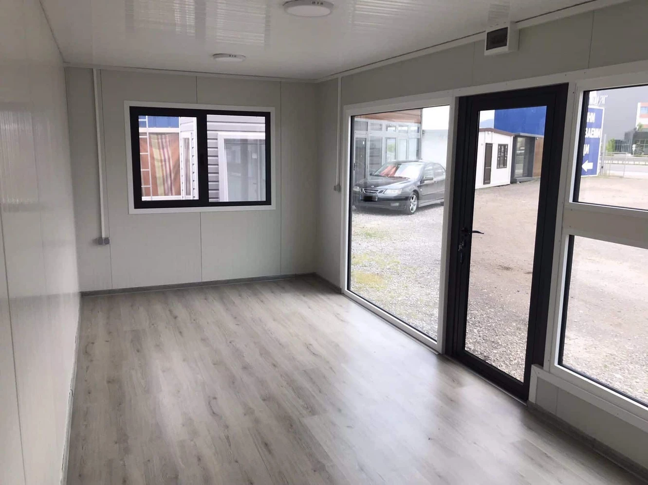 Contenedor de oficina 16,8 m² – Línea Premium y diseño de lujo - Imagen 3